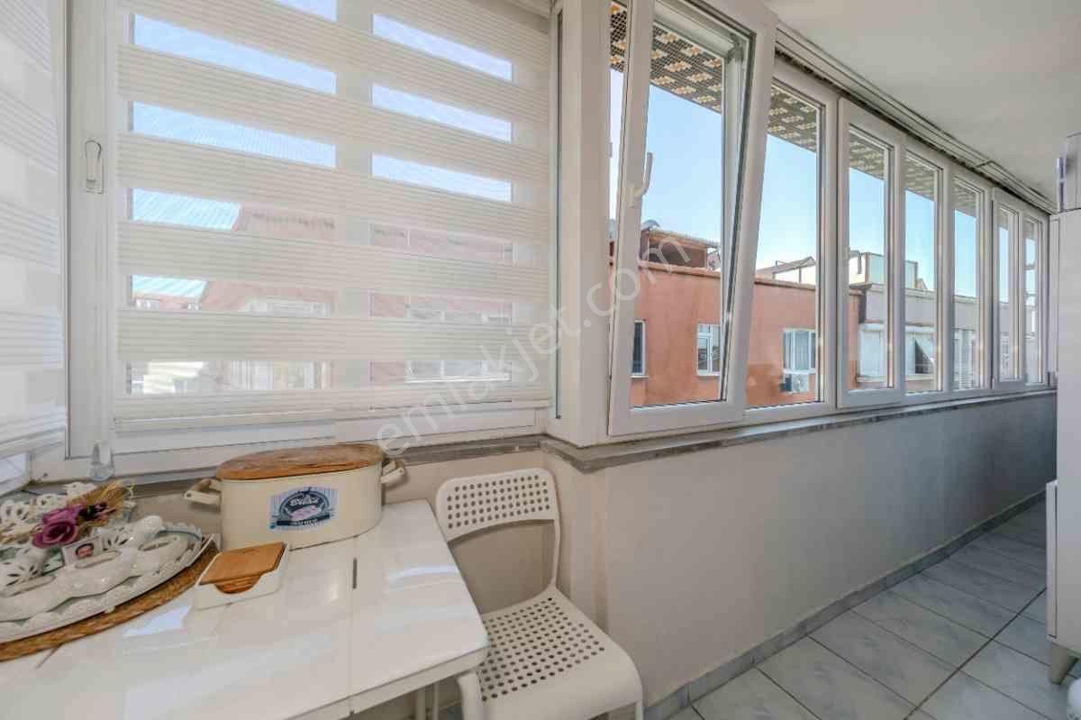 Gaziosmanpaşa Merkezde 3+2 Dubleks Daire - Görsel 8
