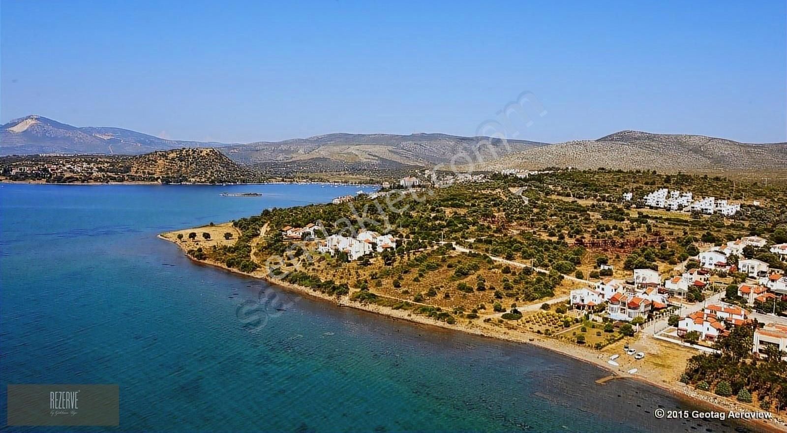 Çeşme'de Denize Sıfır 14 Odalı Özel Bir Malikane Rezerve'den