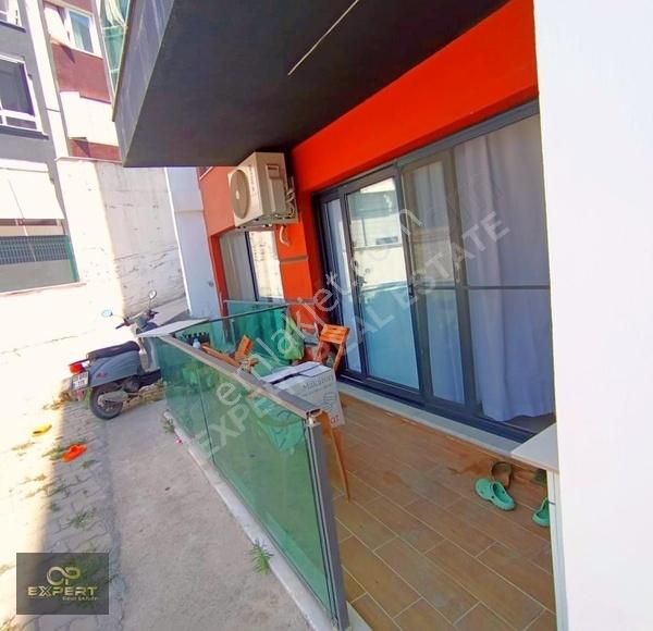 Kuşadası Merkezde Havuzlu Sitede Yeni Daire - Görsel 9