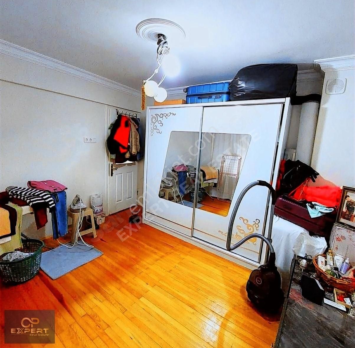 Kuşadası Merkezde Sahile Yürüme Mesafesinde Masrafsız Daire - Görsel 18