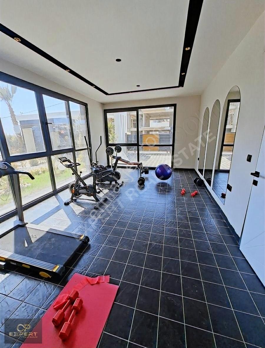 Kuşadası Ata Mahallesinde Konforlu Yaşam Alanı - Görsel 12