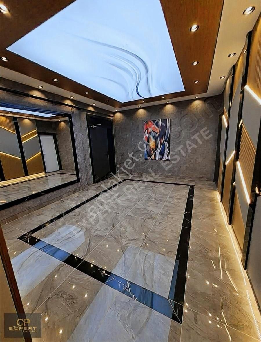 Kuşadası Ata Mahallesinde Konforlu Yaşam Alanı - Görsel 21