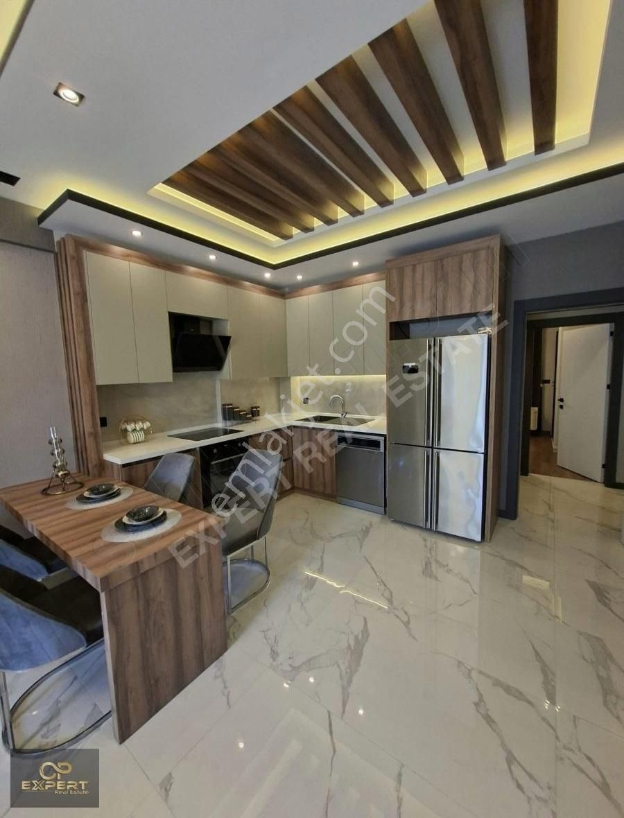 Kuşadası Ata Mahallesinde Konforlu Yaşam Alanı - Görsel 2