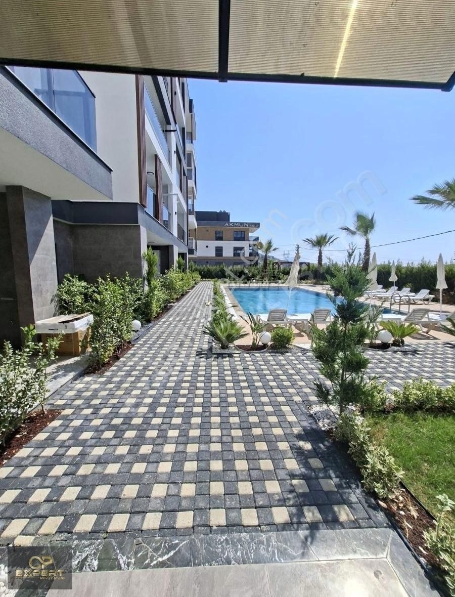 Kuşadası Ata Mahallesinde Konforlu Yaşam Alanı - Görsel 17