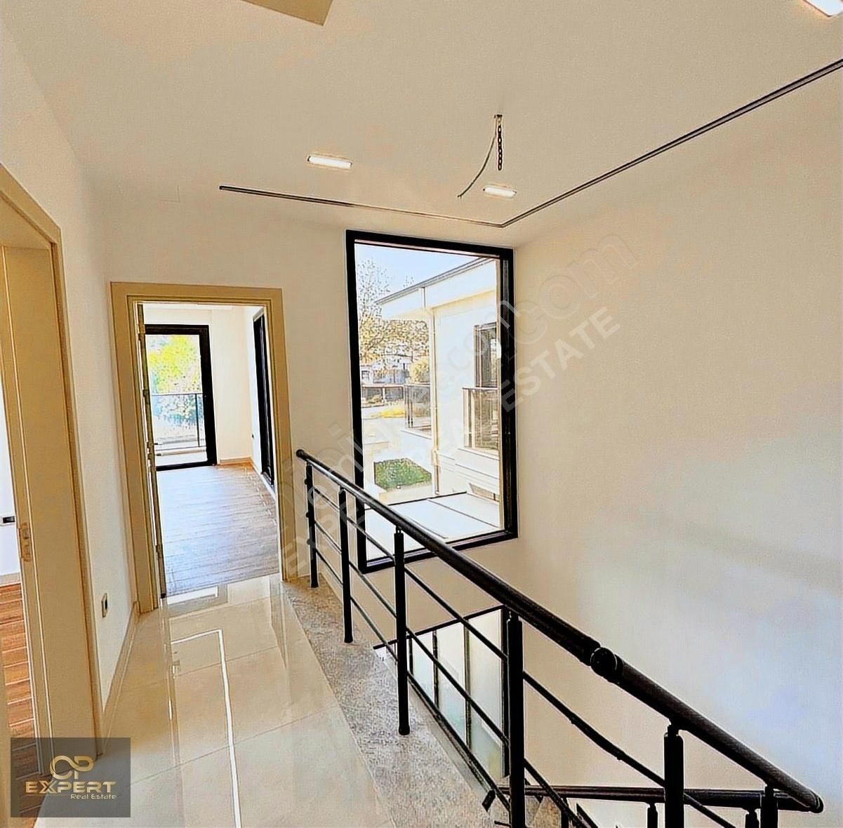 Kuşadası Kadınlar Denizinde Satılık Ultra Lüks Villa - Görsel 4