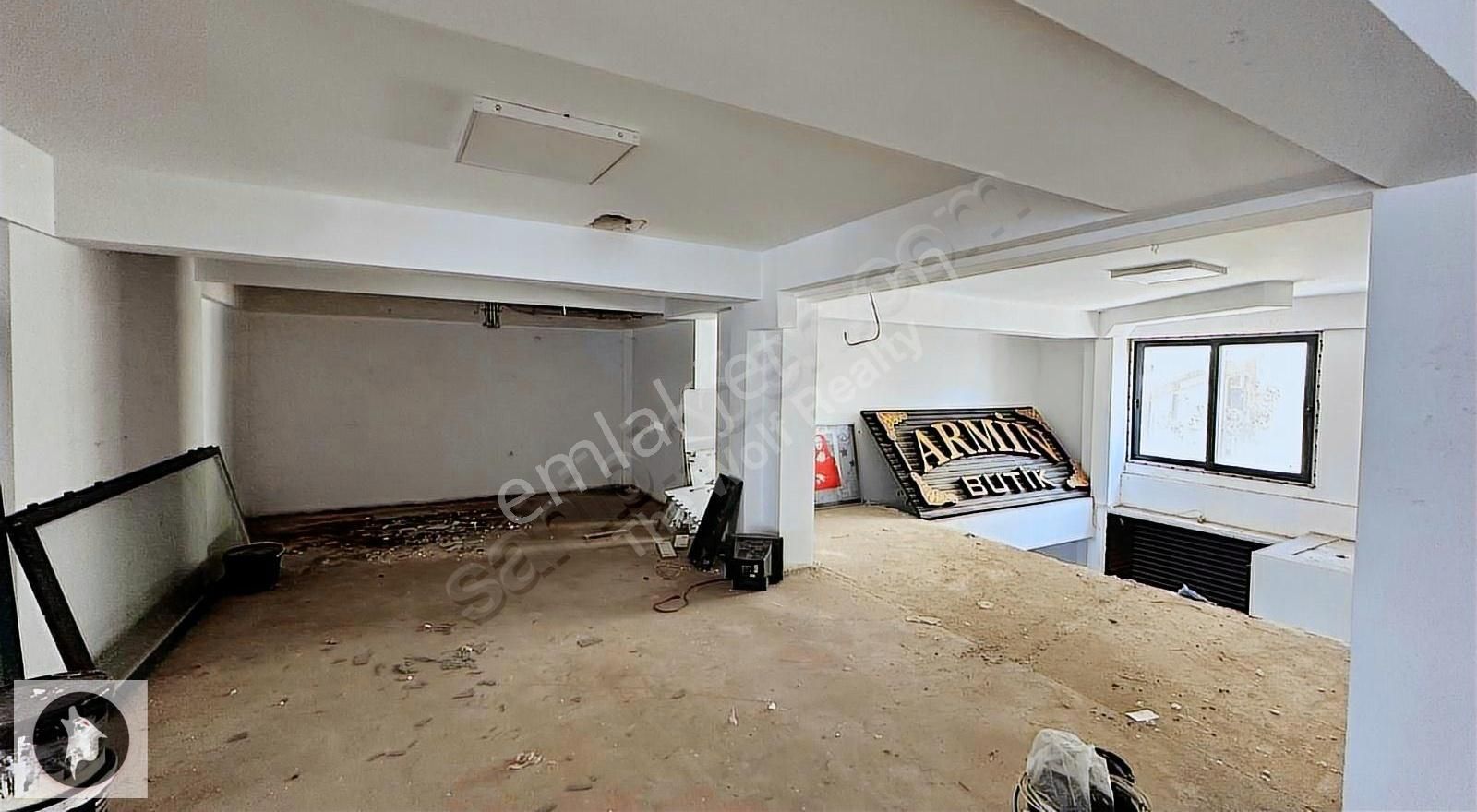 Bayraklı Gümüşpalada Satılık Dükkan Cadde Üzerinde - Görsel 3