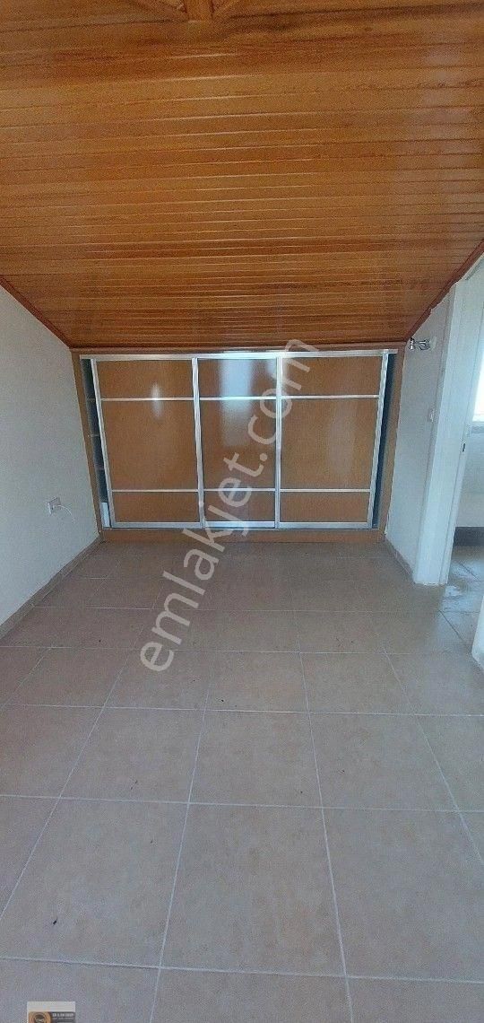 Dikili Kabakum Polyak Civarı Denize 170 Metre Site İçerisinde Deniz Manzaralı Ultralüx 5+1 Tek Villa - Görsel 34