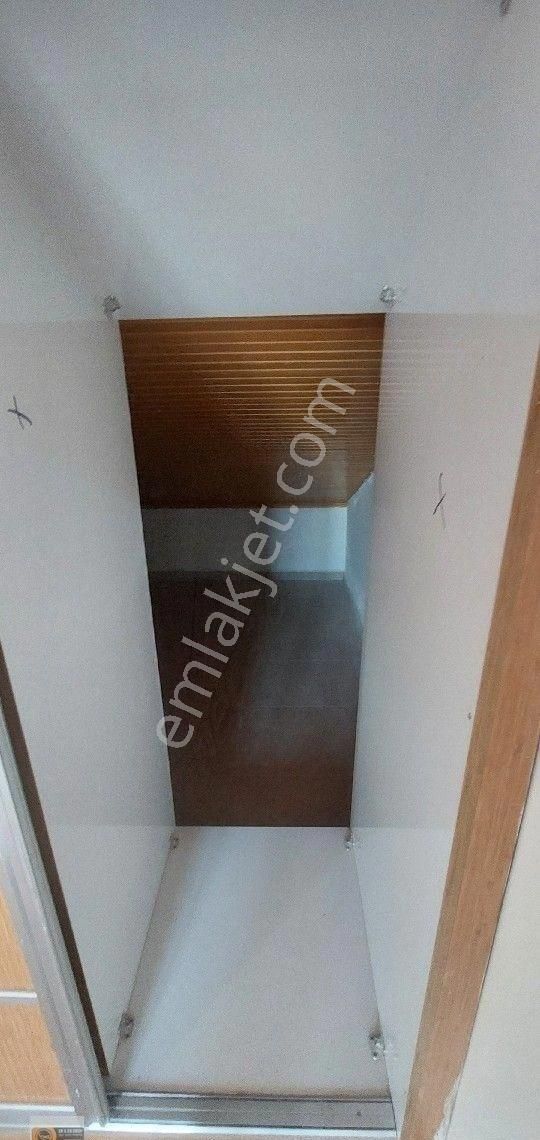 Dikili Kabakum Polyak Civarı Denize 170 Metre Site İçerisinde Deniz Manzaralı Ultralüx 5+1 Tek Villa - Görsel 7