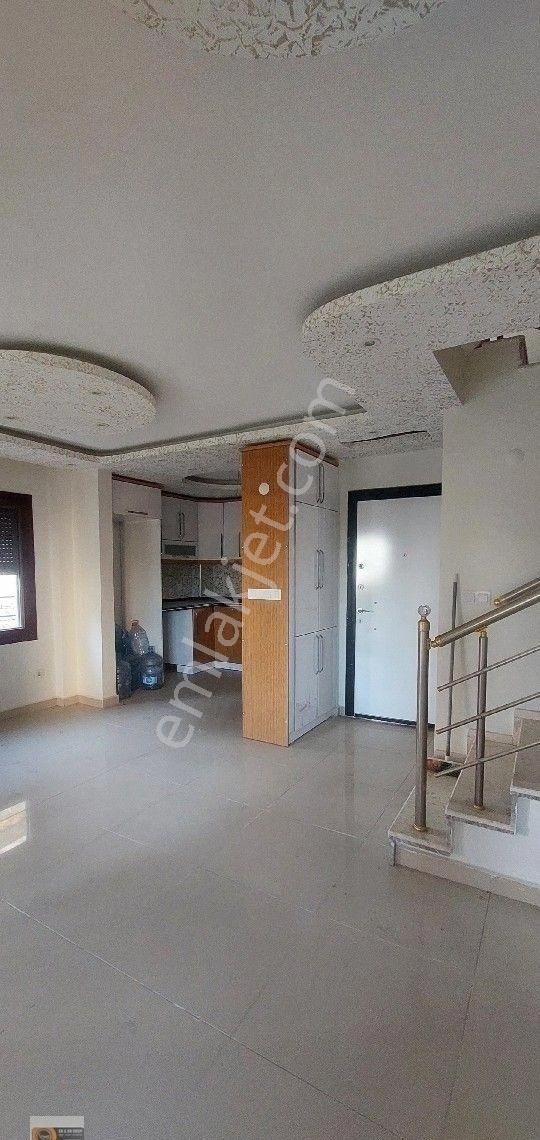 Dikili Kabakum Polyak Civarı Denize 170 Metre Site İçerisinde Deniz Manzaralı Ultralüx 5+1 Tek Villa - Görsel 15