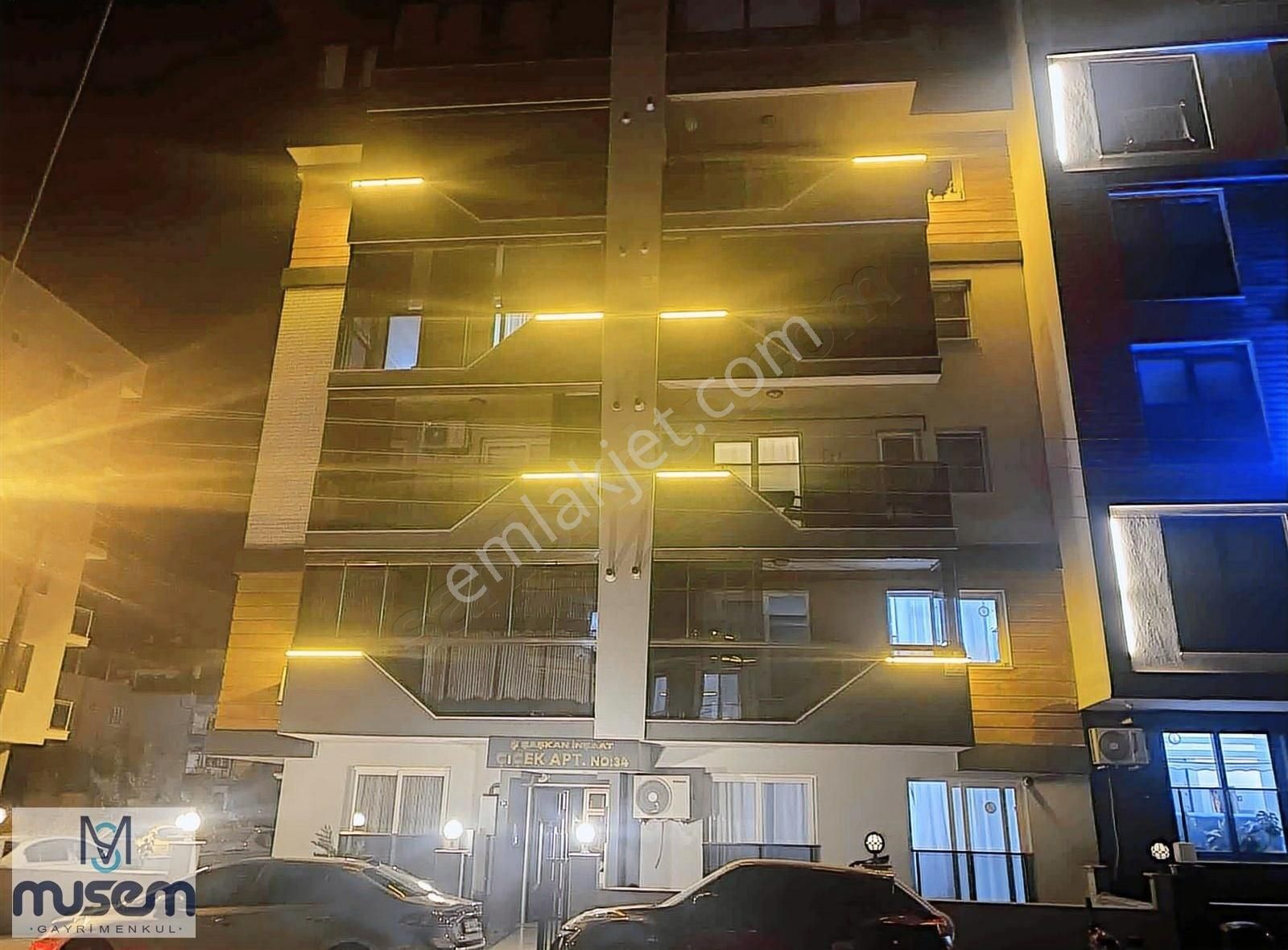 Aydın Efeler 2+1 Ayrı Mutfaklı Satılık Daire