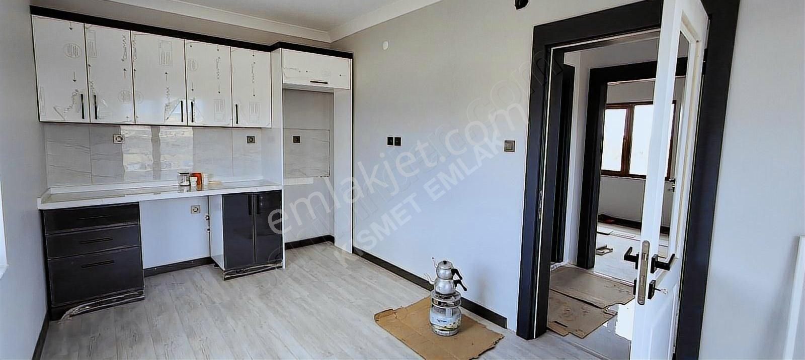 Kısmet Emlak'tan Pecenek Mah. 450m2 Üzerinde 2+1 Evli Hobi Bahce - Görsel 3