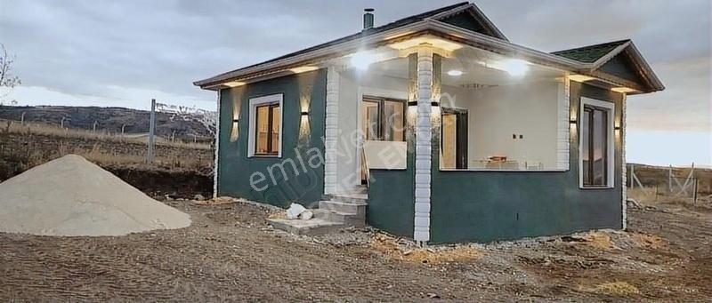 Kısmet Emlak'tan Pecenek Mah. 450m2 Üzerinde 2+1 Evli Hobi Bahce - Görsel 5
