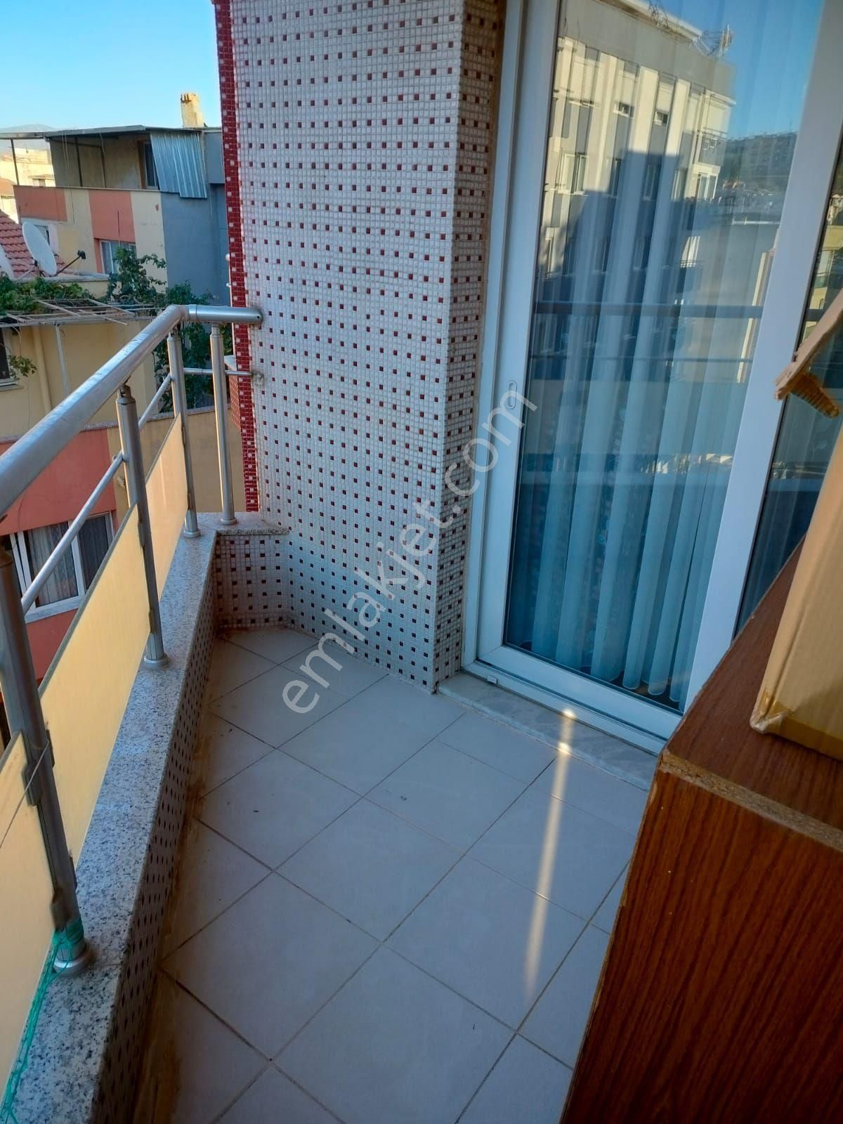 Satılık 125 M2 3+1 Asansörlü Doğalgazlı Çift Cepheli Çift Balkonlu - Görsel 14