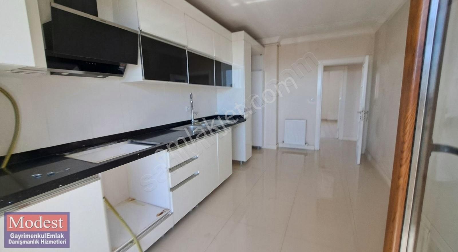Modest Den Uğurmumcu Merkezde Satılık 4+1 Daire - Görsel 2