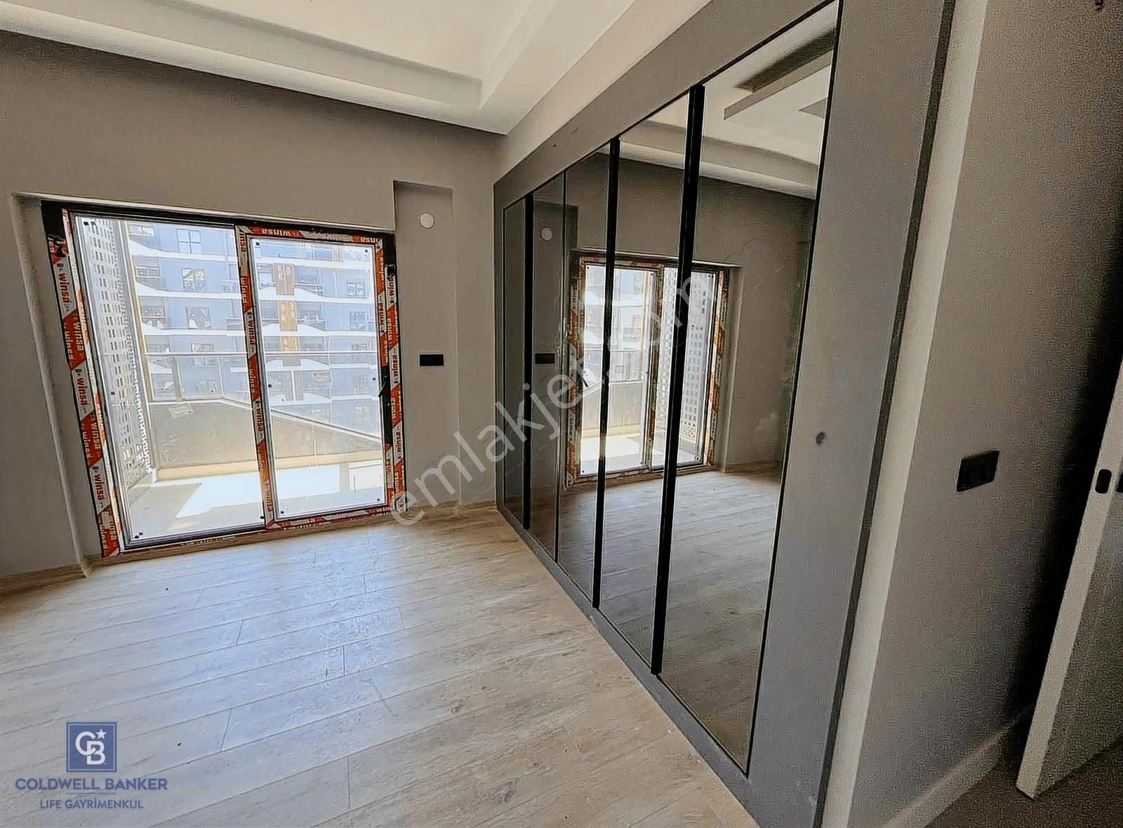Çiğli Azel Delux Sitesi Havuz Cephe Satılık 2+1 Sıfır Daire - Görsel 7