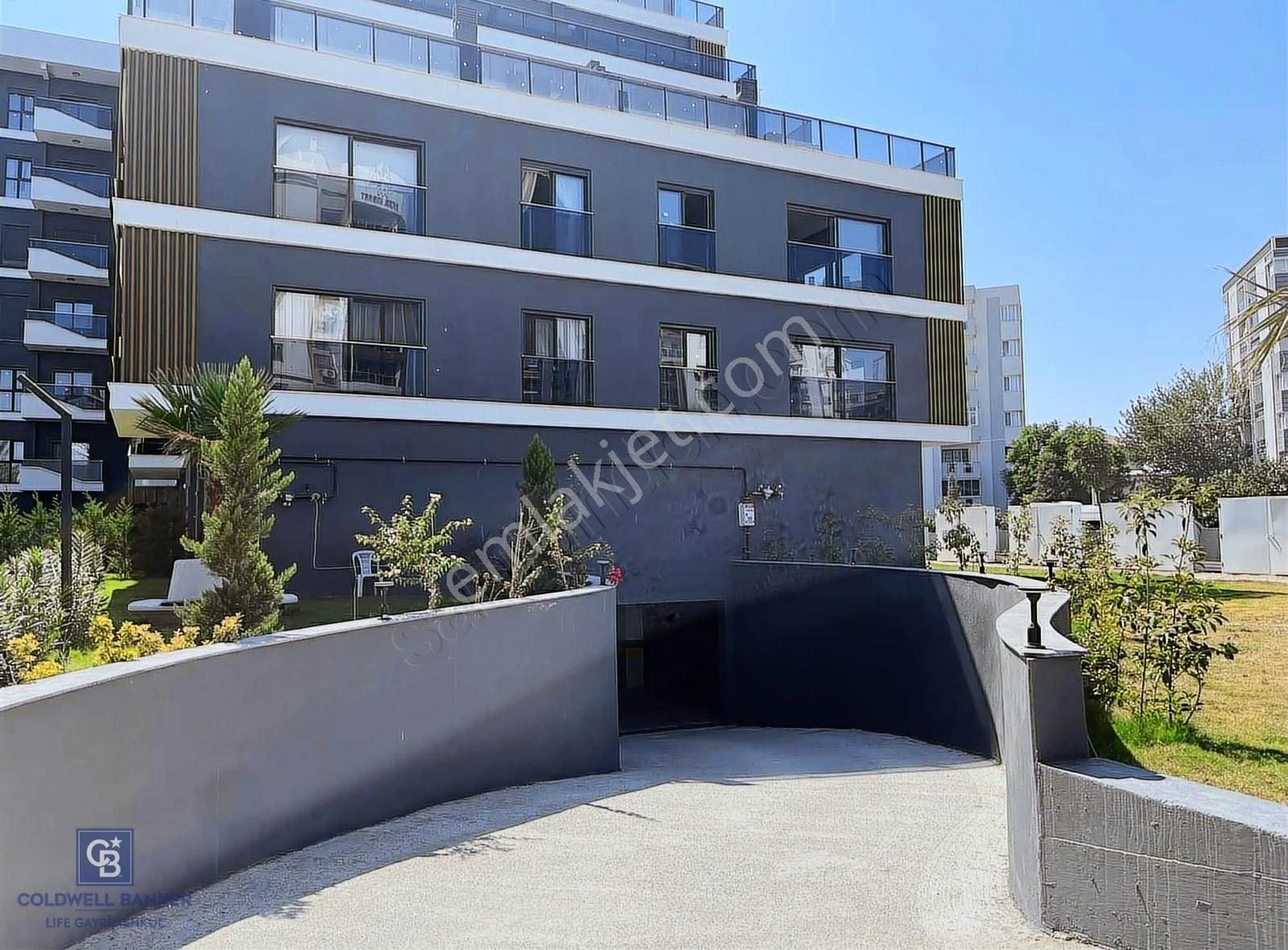 Çiğli Azel Delux Sitesi Havuz Cephe Satılık 2+1 Sıfır Daire - Görsel 5