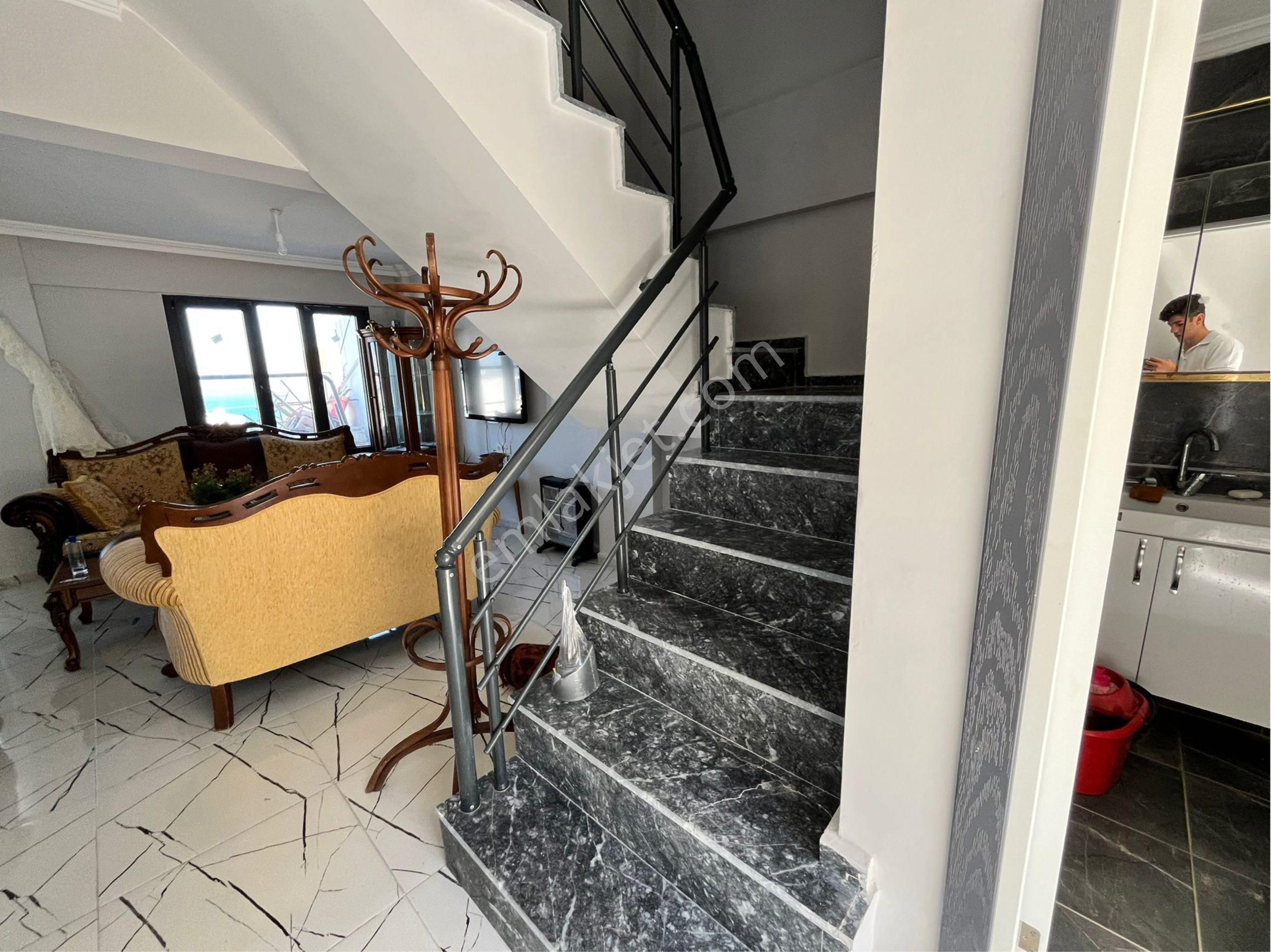 Akbükde Deniz Manzaralı 5+1 Kelepir İkiz Villa - Görsel 18