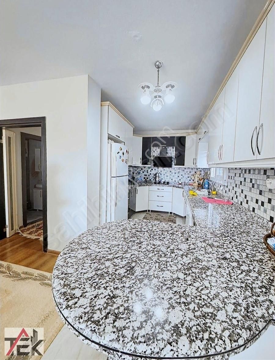 Çandarlı'da Denize Yürüme Mesafesinde Satılık 3+1 Bahçeli Daire - Görsel 16