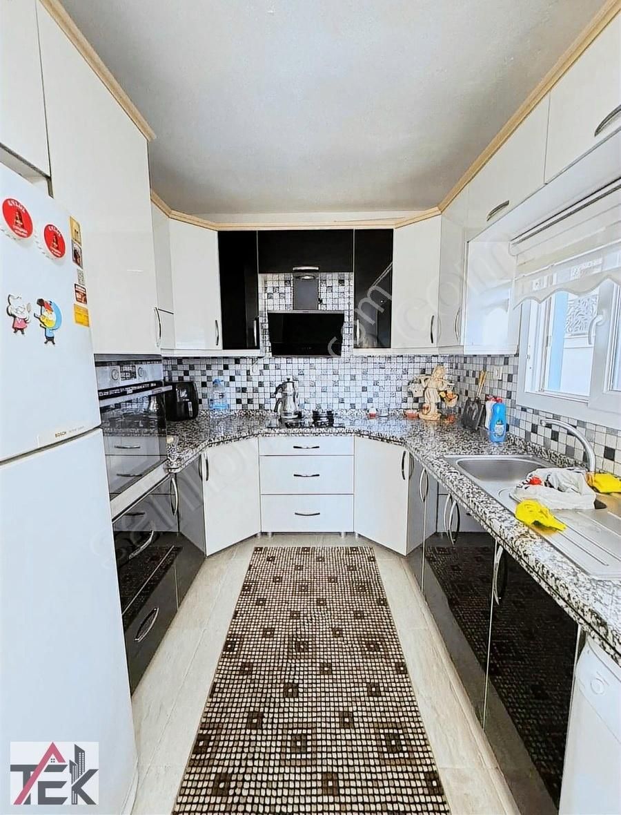 Çandarlı'da Denize Yürüme Mesafesinde Satılık 3+1 Bahçeli Daire - Görsel 17