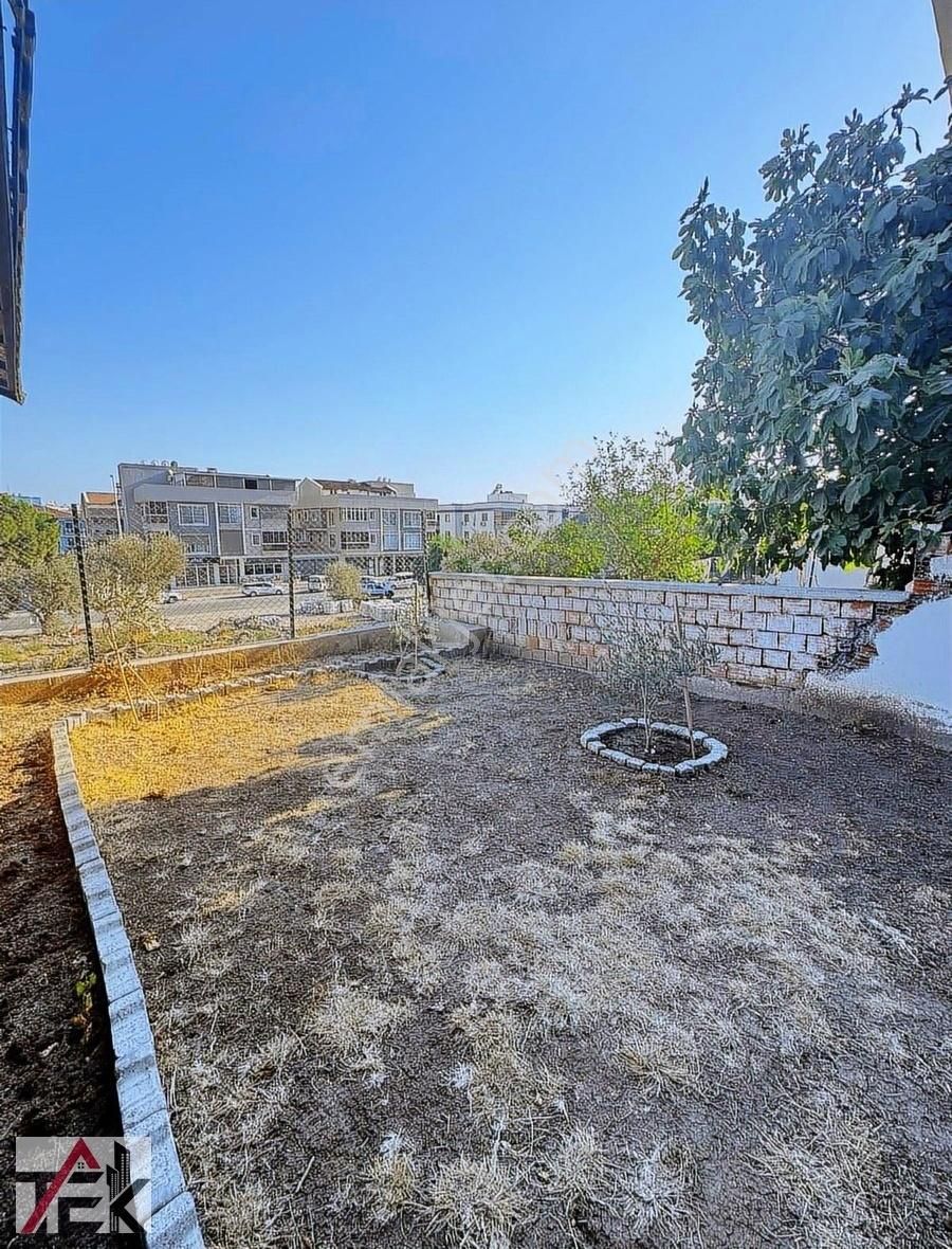 Çandarlı'da Denize Yürüme Mesafesinde Satılık 3+1 Bahçeli Daire - Görsel 27