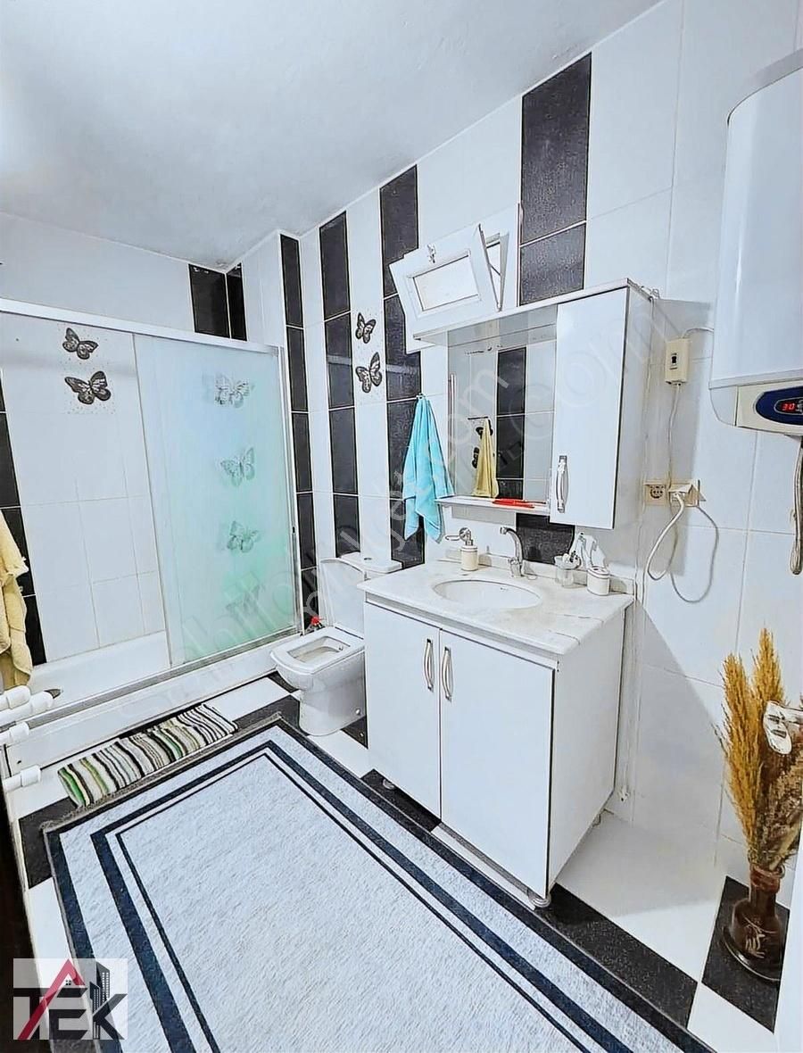 Çandarlı'da Denize Yürüme Mesafesinde Satılık 3+1 Bahçeli Daire - Görsel 5