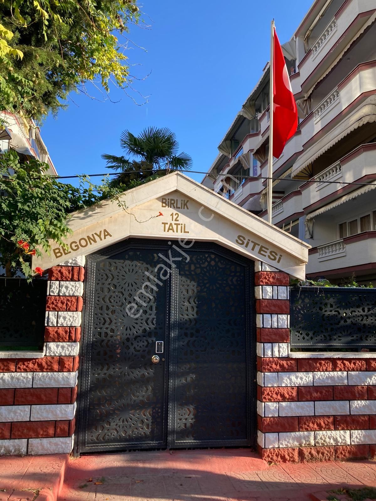 Gemlik K.kumla Feyza Emlak Tan Satılık Havuzlu Daire - Görsel 2