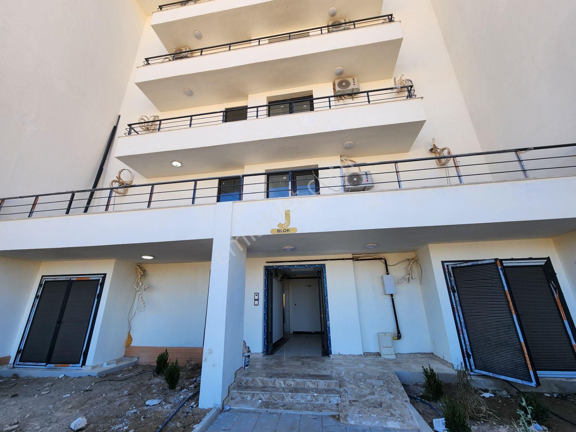 Yeniköy'de Sıfır Lux Sitede Eşyalı Kiralık Sıfır 1+1 Lux Daire - Görsel 3