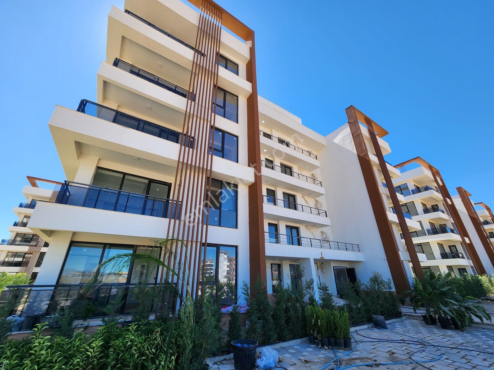 Yeniköy'de Sıfır Lux Sitede Eşyalı Kiralık Sıfır 1+1 Lux Daire - Görsel 35