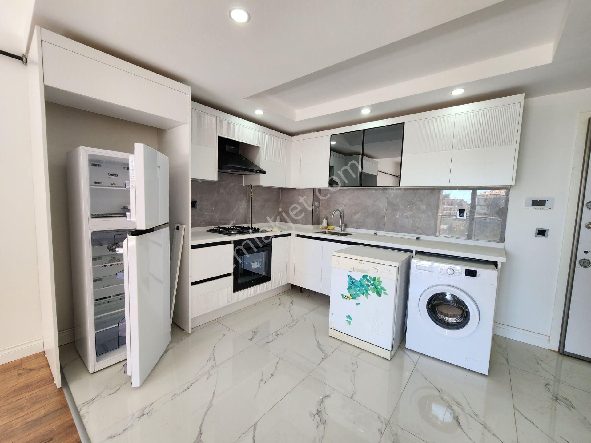 Yeniköy'de Sıfır Lux Sitede Eşyalı Kiralık Sıfır 1+1 Lux Daire - Görsel 9