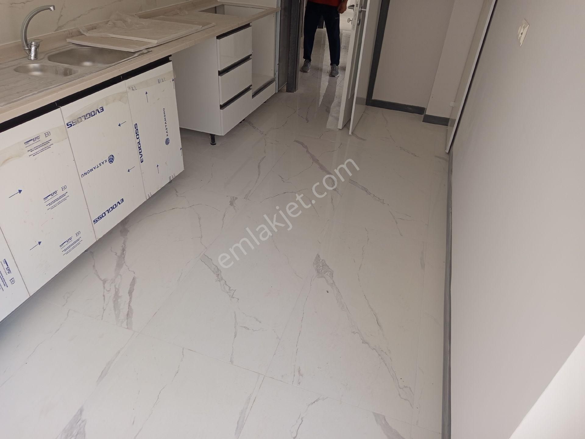 Gökçek Bulvarına Bir Bina Katta 3+1 Ebeveyn Banyolu Asansörlü Sıfır İskanlı Daireme - Görsel 2
