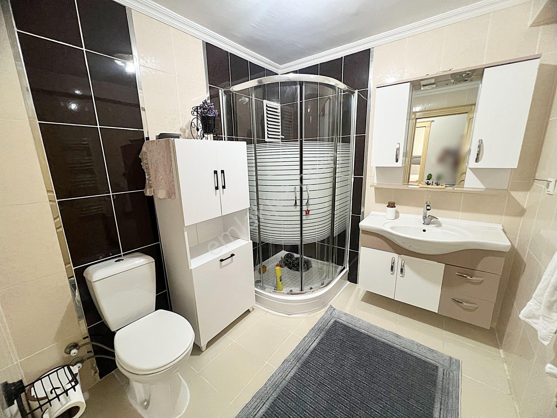 Kaletepede Ünsal Cad Yakını Ful Yapılı Merkezi Isıtma Geniş 3+1 - Görsel 27