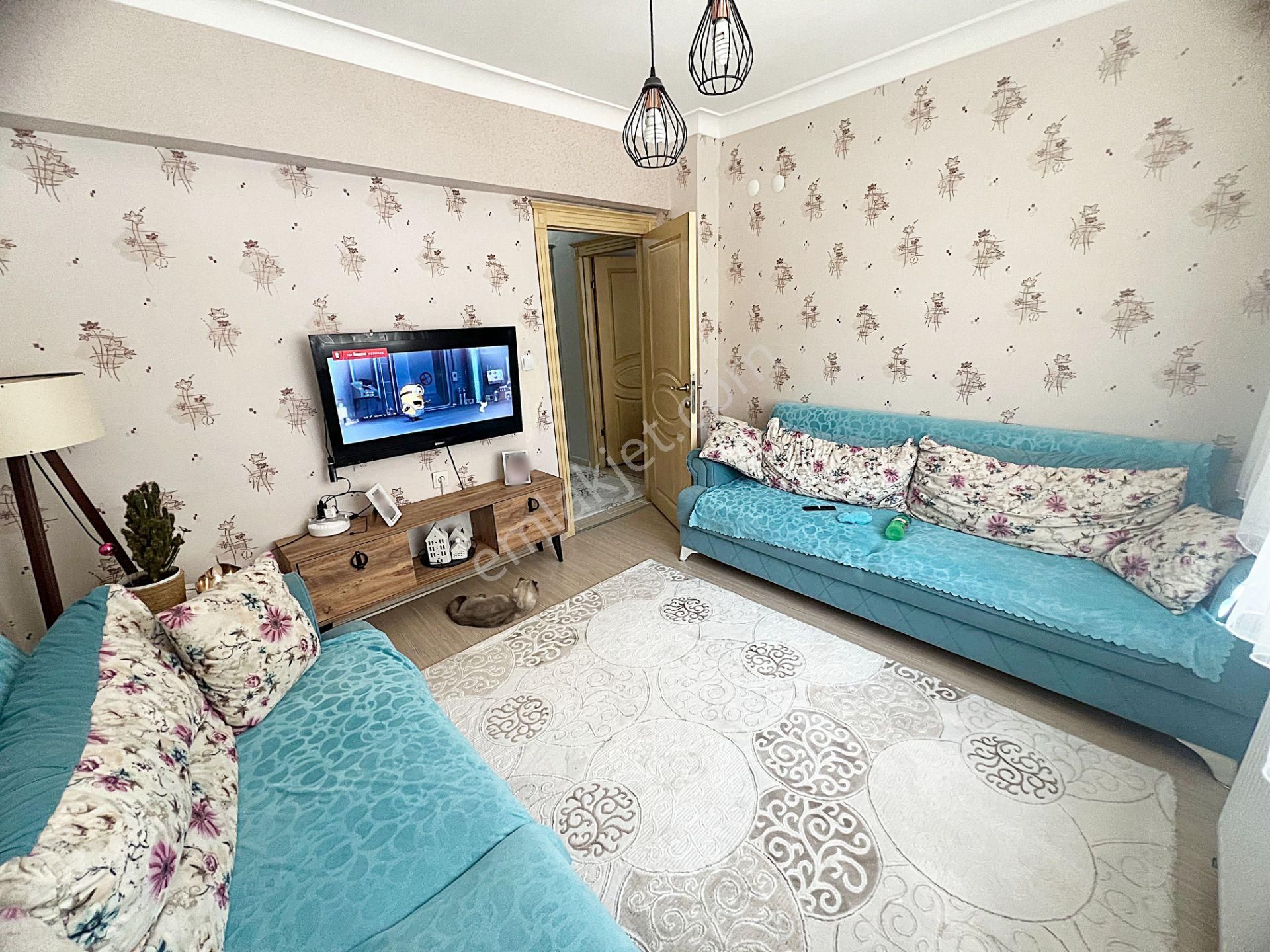 Kaletepede Ünsal Cad Yakını Ful Yapılı Merkezi Isıtma Geniş 3+1 - Görsel 18