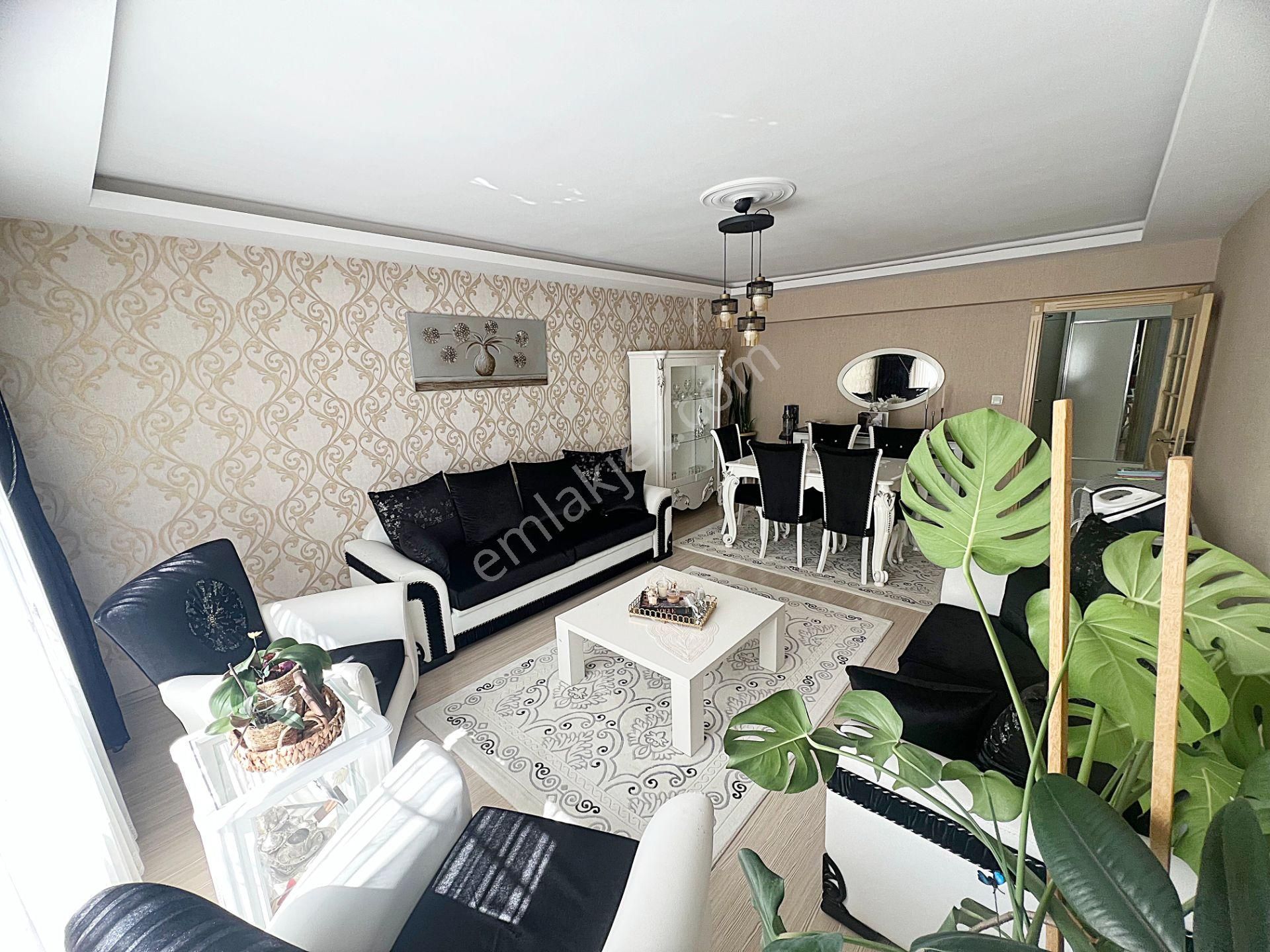 Kaletepede Ünsal Cad Yakını Ful Yapılı Merkezi Isıtma Geniş 3+1 - Görsel 11