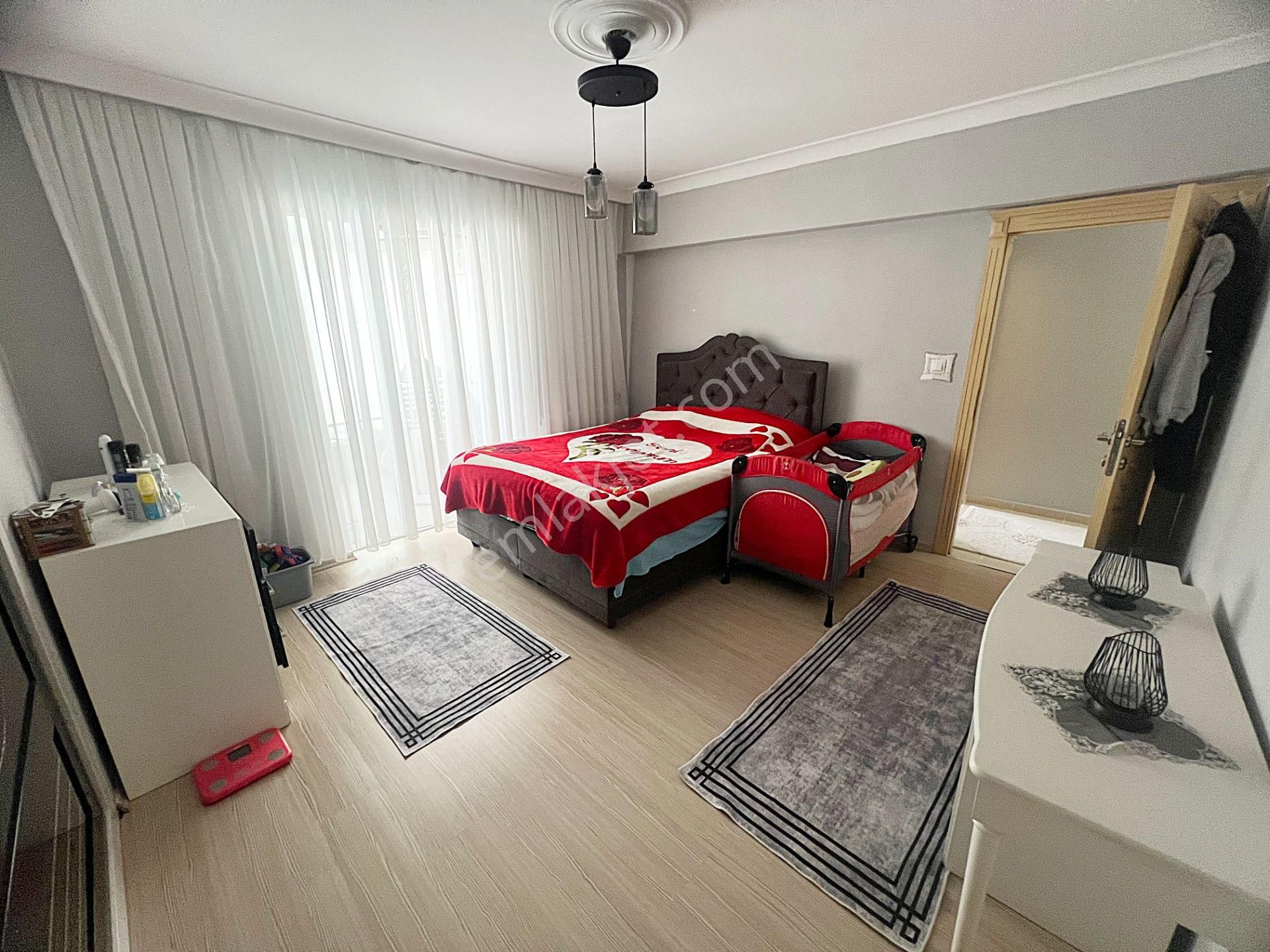 Kaletepede Ünsal Cad Yakını Ful Yapılı Merkezi Isıtma Geniş 3+1 - Görsel 21