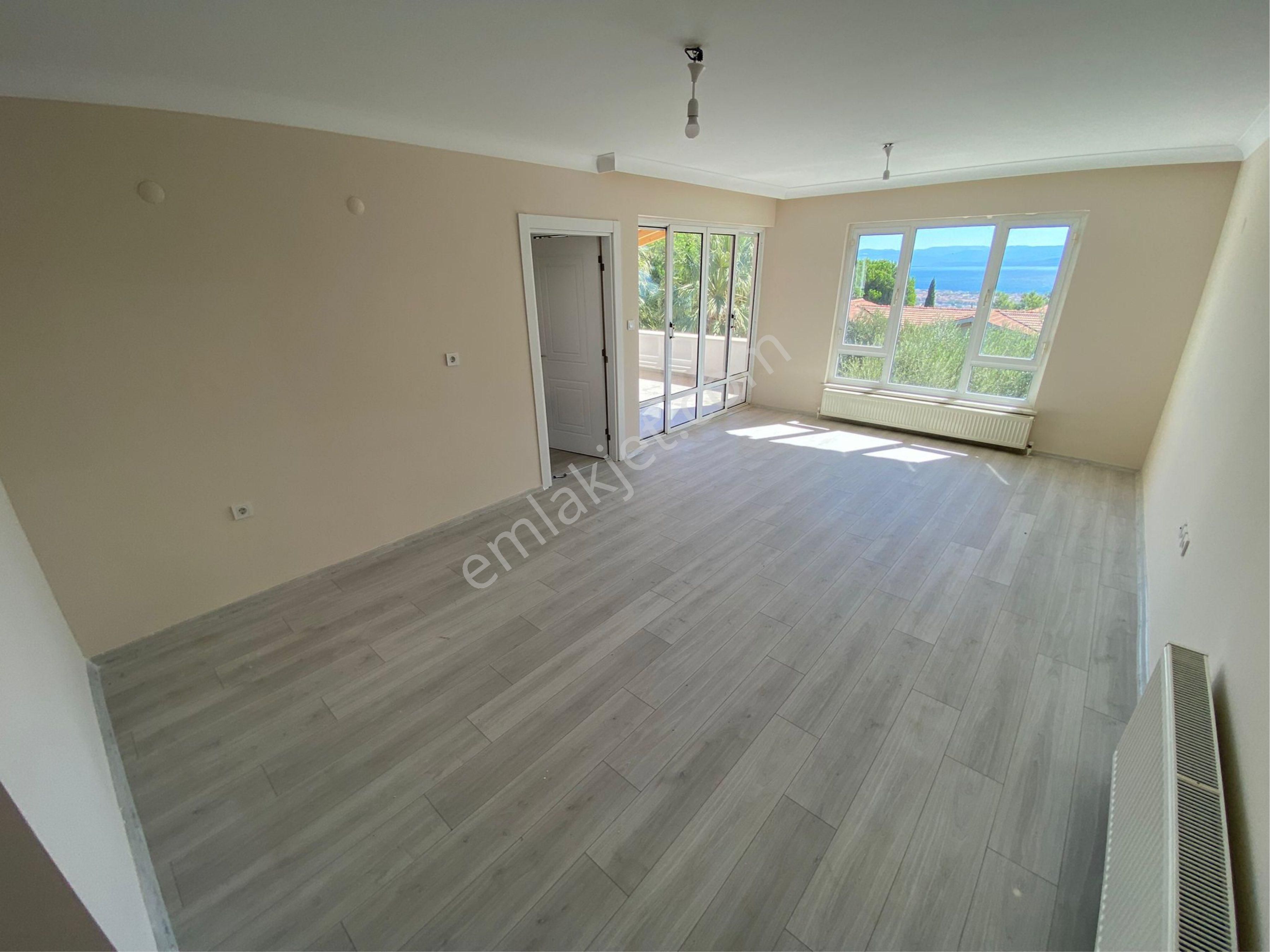 Güçlü Kardeşler'den Kelepir Manzaralı Özel Tasarım 3+2 Villa - Görsel 23