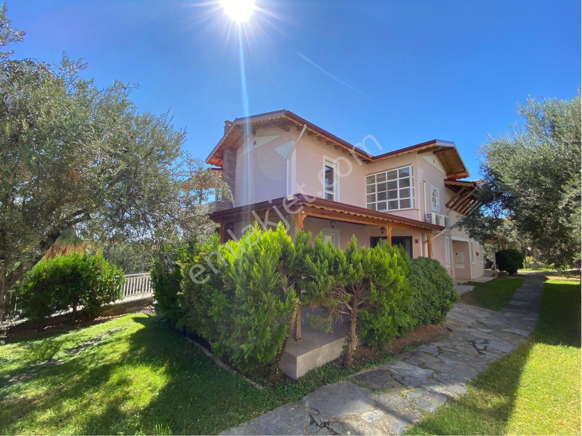 Güçlü Kardeşler'den Kelepir Manzaralı Özel Tasarım 3+2 Villa - Görsel 7