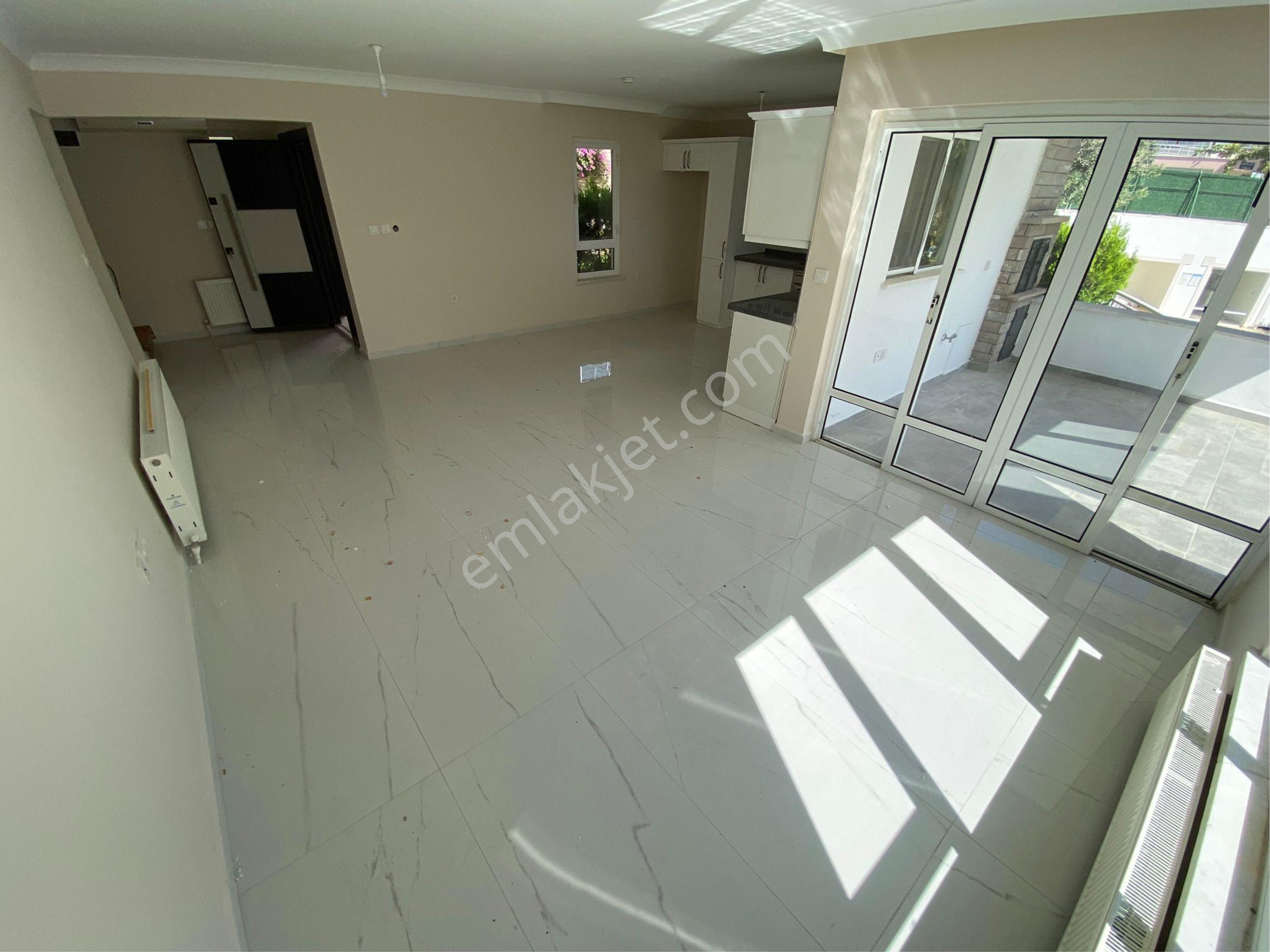 Güçlü Kardeşler'den Kelepir Manzaralı Özel Tasarım 3+2 Villa - Görsel 14