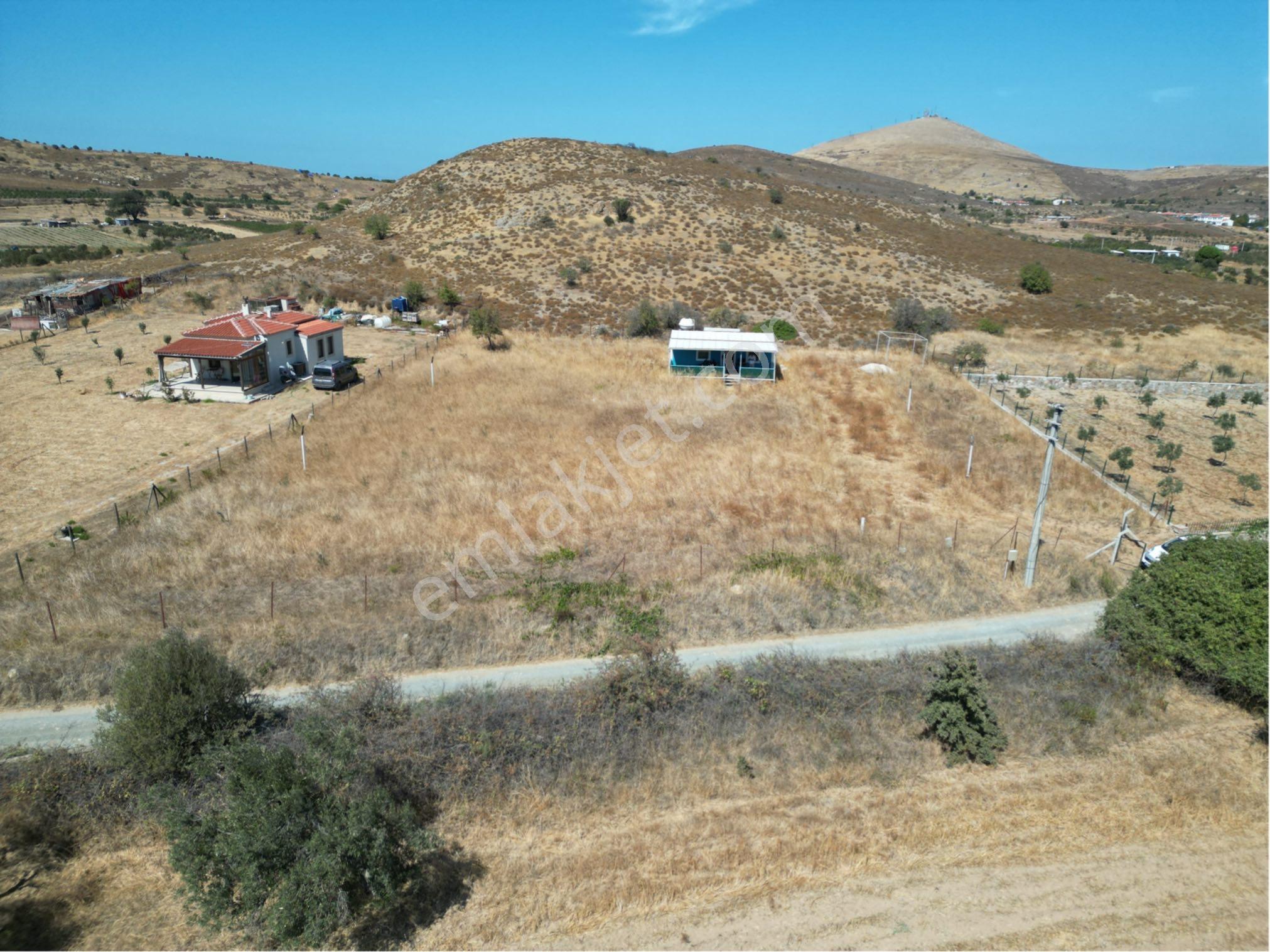 Güçlü Kardeşler Bozcaada'da 2.450 M2 Bag İçinde Yapı Mevcut - Görsel 17