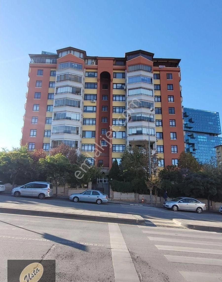 Çukurambar Da Manzaralı Merkezi Konumda 7+1 Kiralık Dubleks...