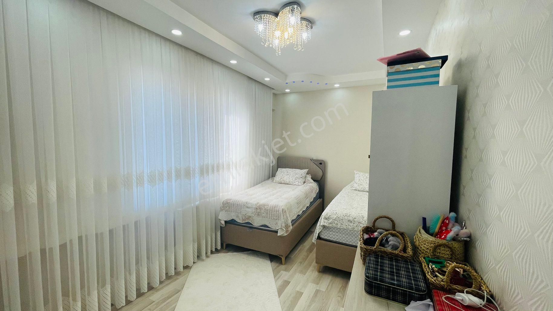 İbni Sina Mah.günsev 5 Sitesinde 3.5+1 Satılık Daire - Görsel 19