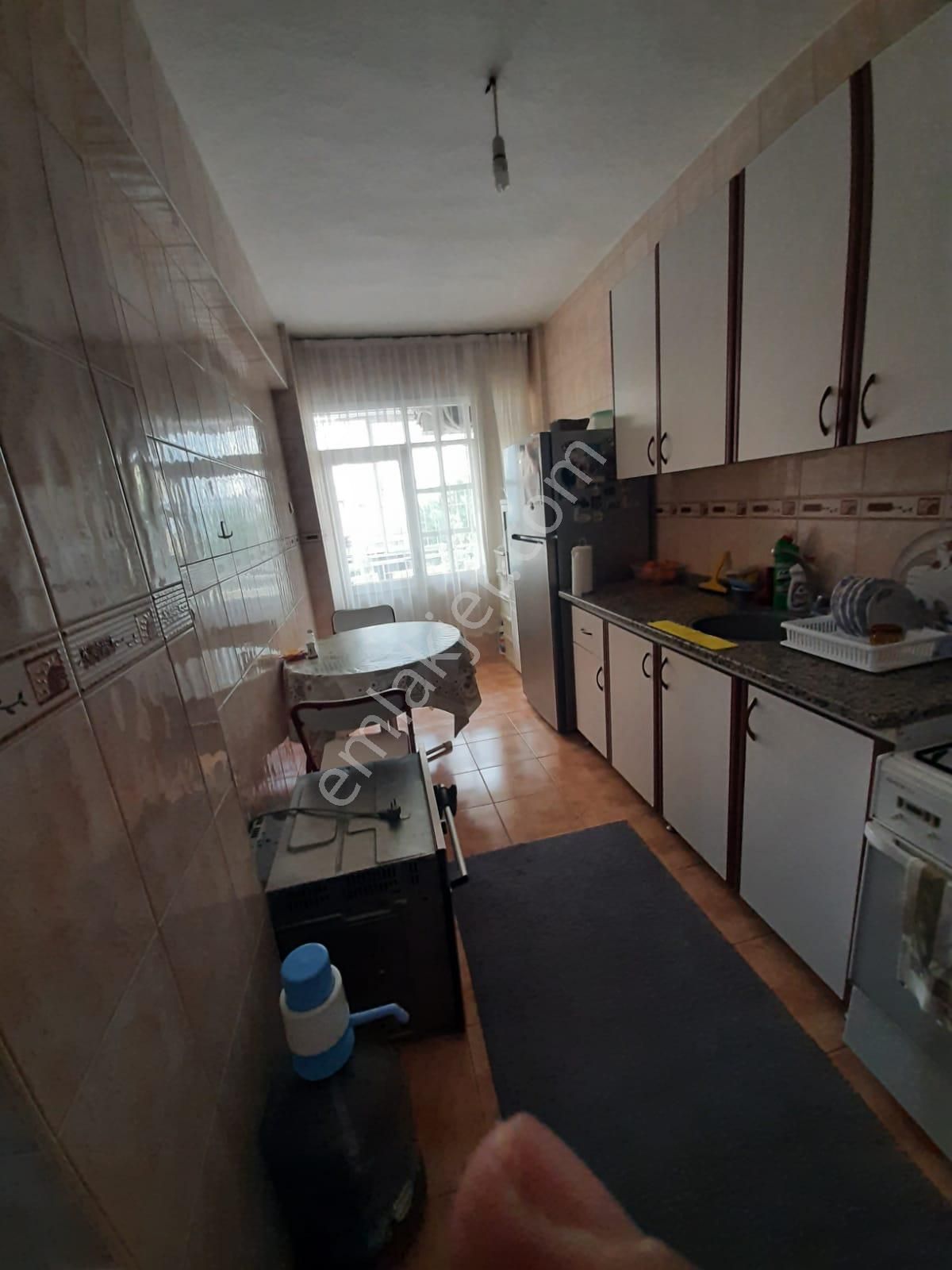 İzmir İli Karşıyaka İlçesi Bahçelievler Mahallesinde Satılık 3+1 Fırsat Daire - Görsel 5