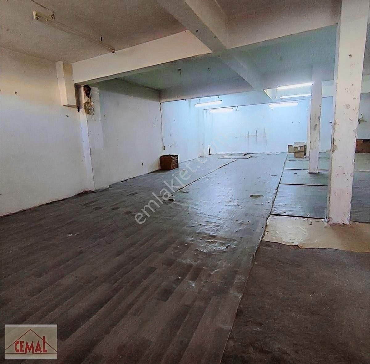 Cemal Emlak Bursa Yildirim Anadolu Mh. Çiftlik Sanayide 2. 3. Ka - Görsel 2