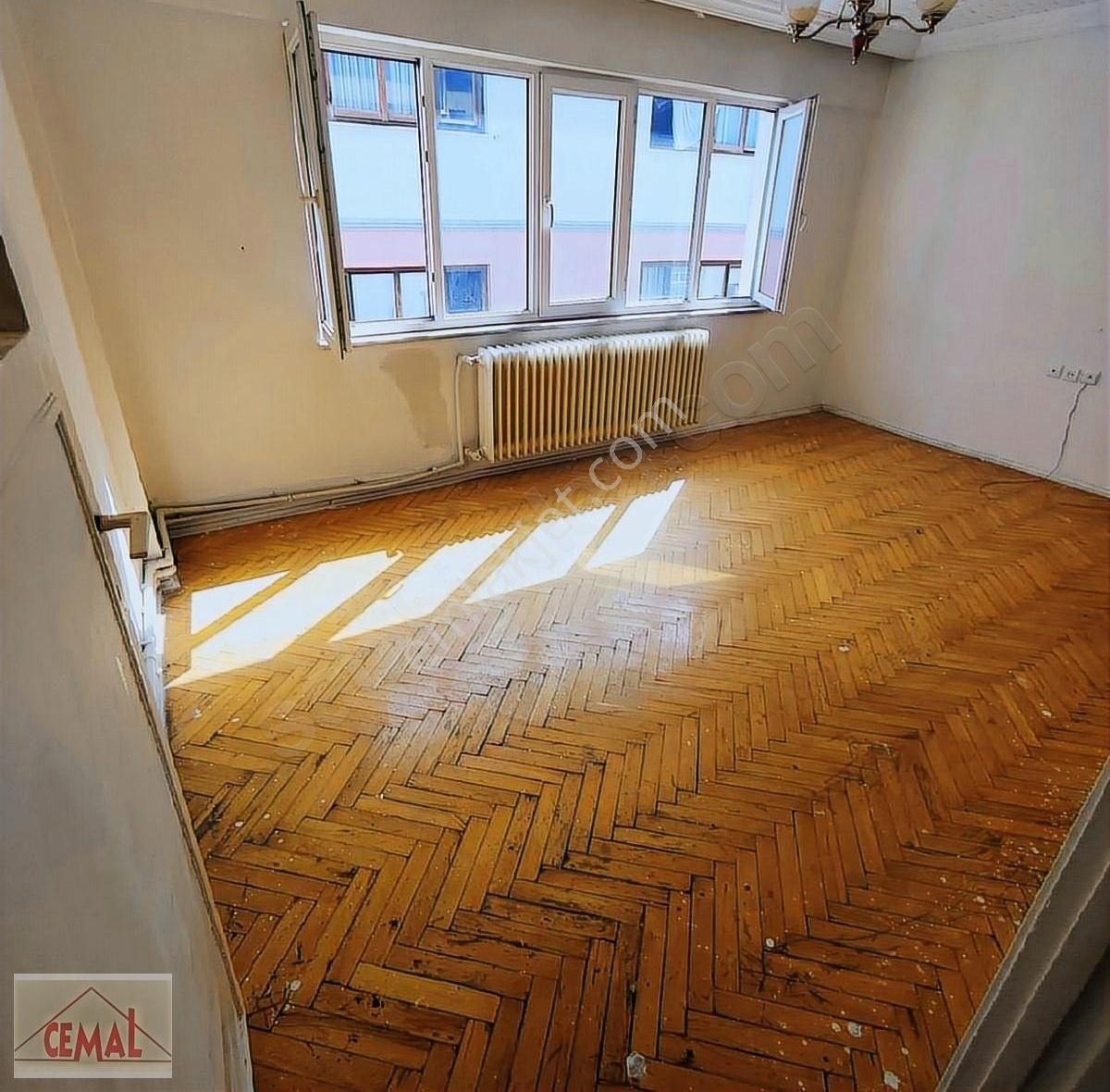 Cemal Emlak Bursa Yildirim İncirli Cd Tranway Yakin Ekonomik Dai