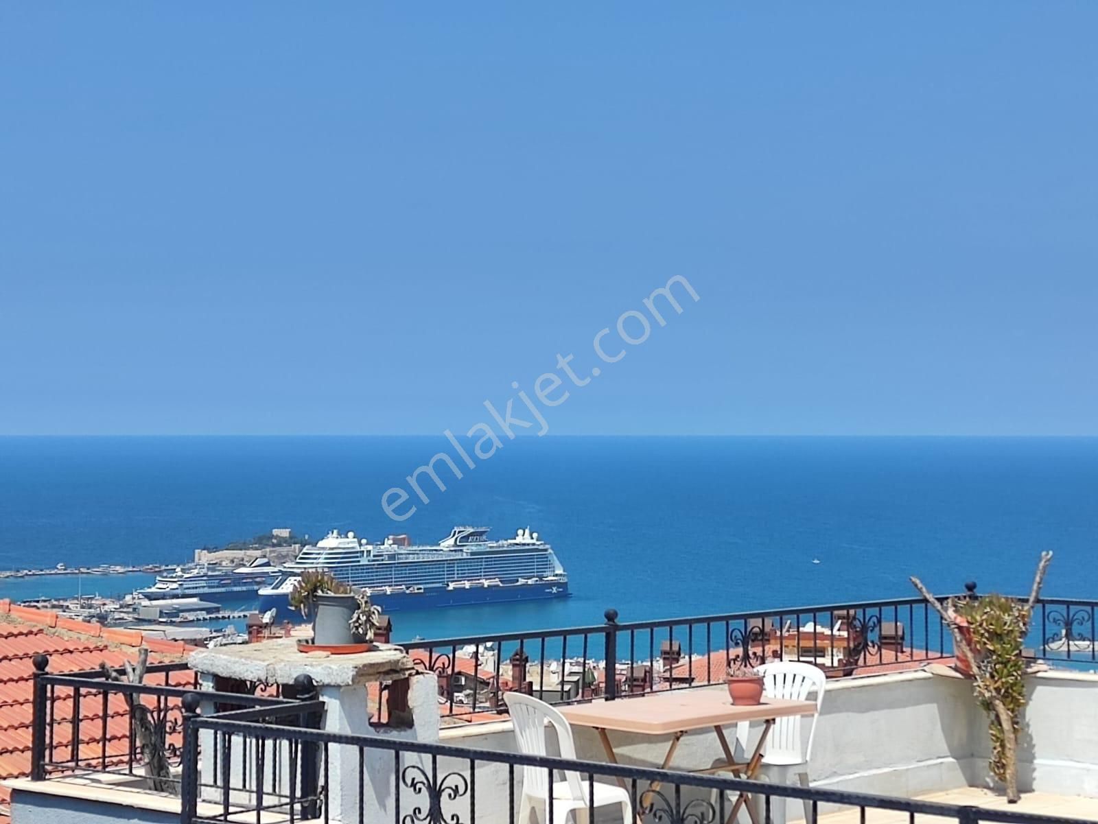 Kuşadası Ege Mahallesinde Satılık Doğalgazlı Daire - Görsel 17