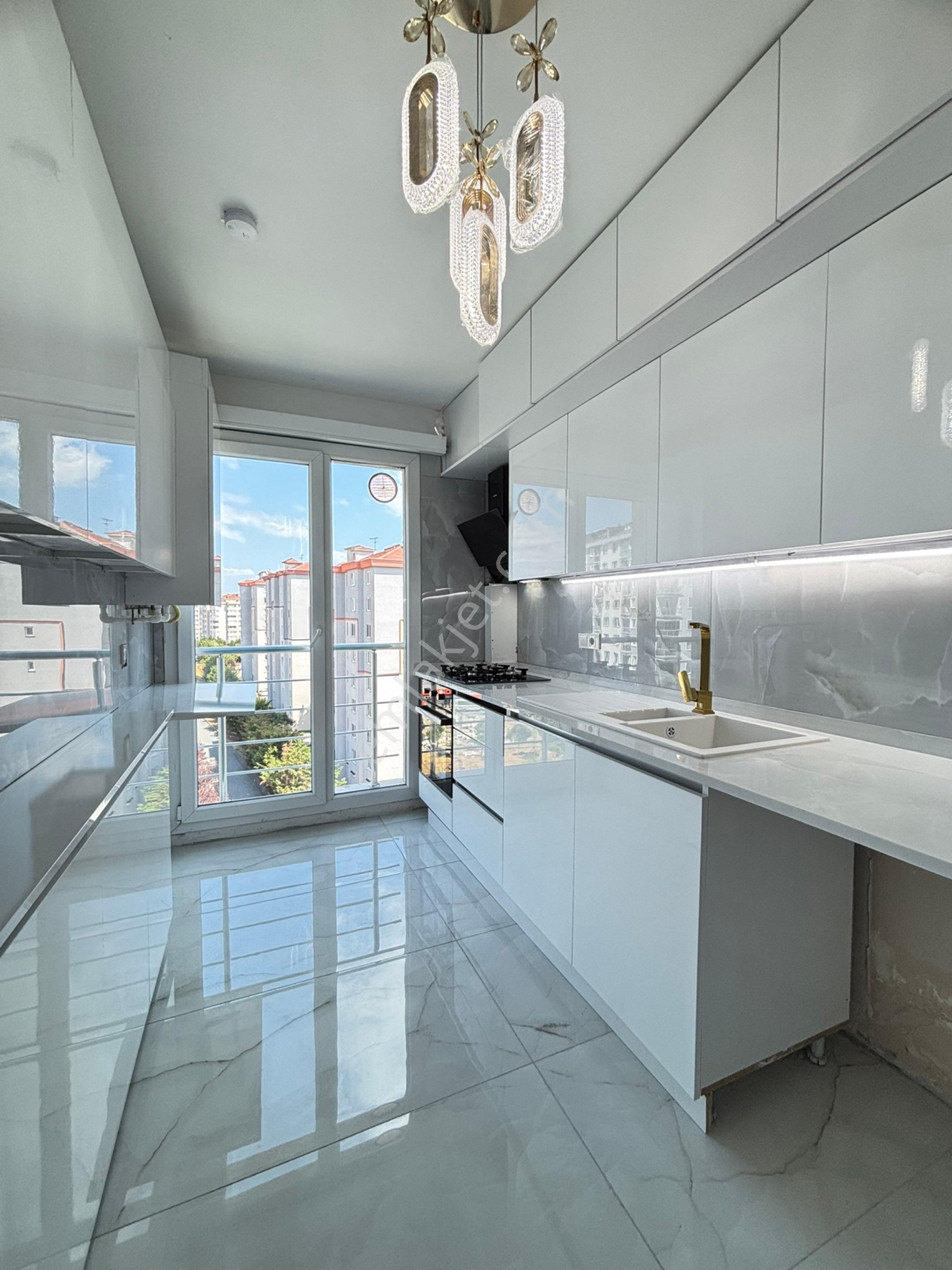 Beylikdüzü Marinada Deniz Mazaralı Yeni Lüks Dubleks 3+1 Daire - Görsel 4