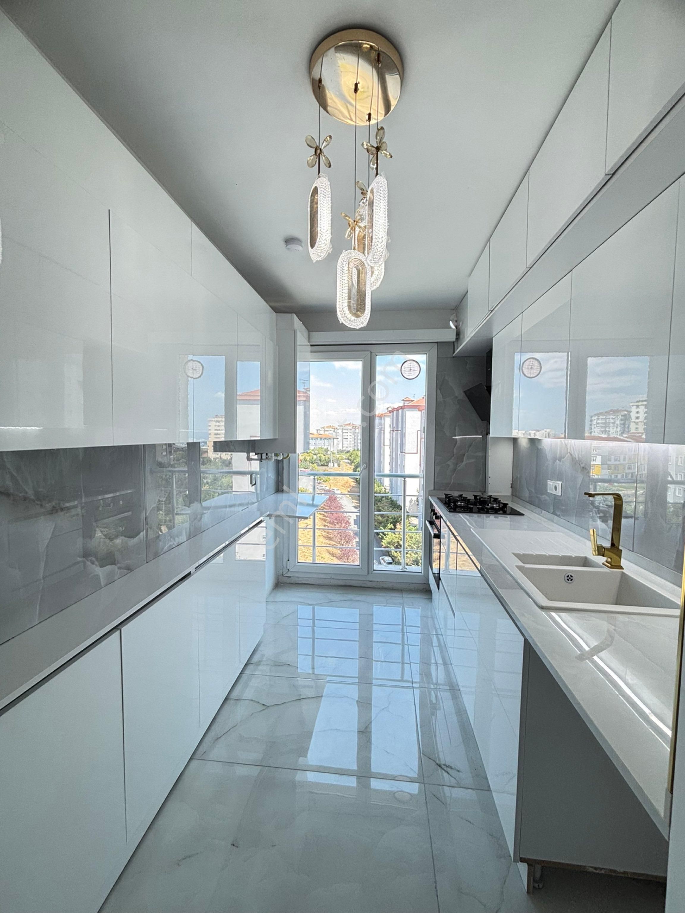 Beylikdüzü Marinada Deniz Mazaralı Yeni Lüks Dubleks 3+1 Daire - Görsel 3