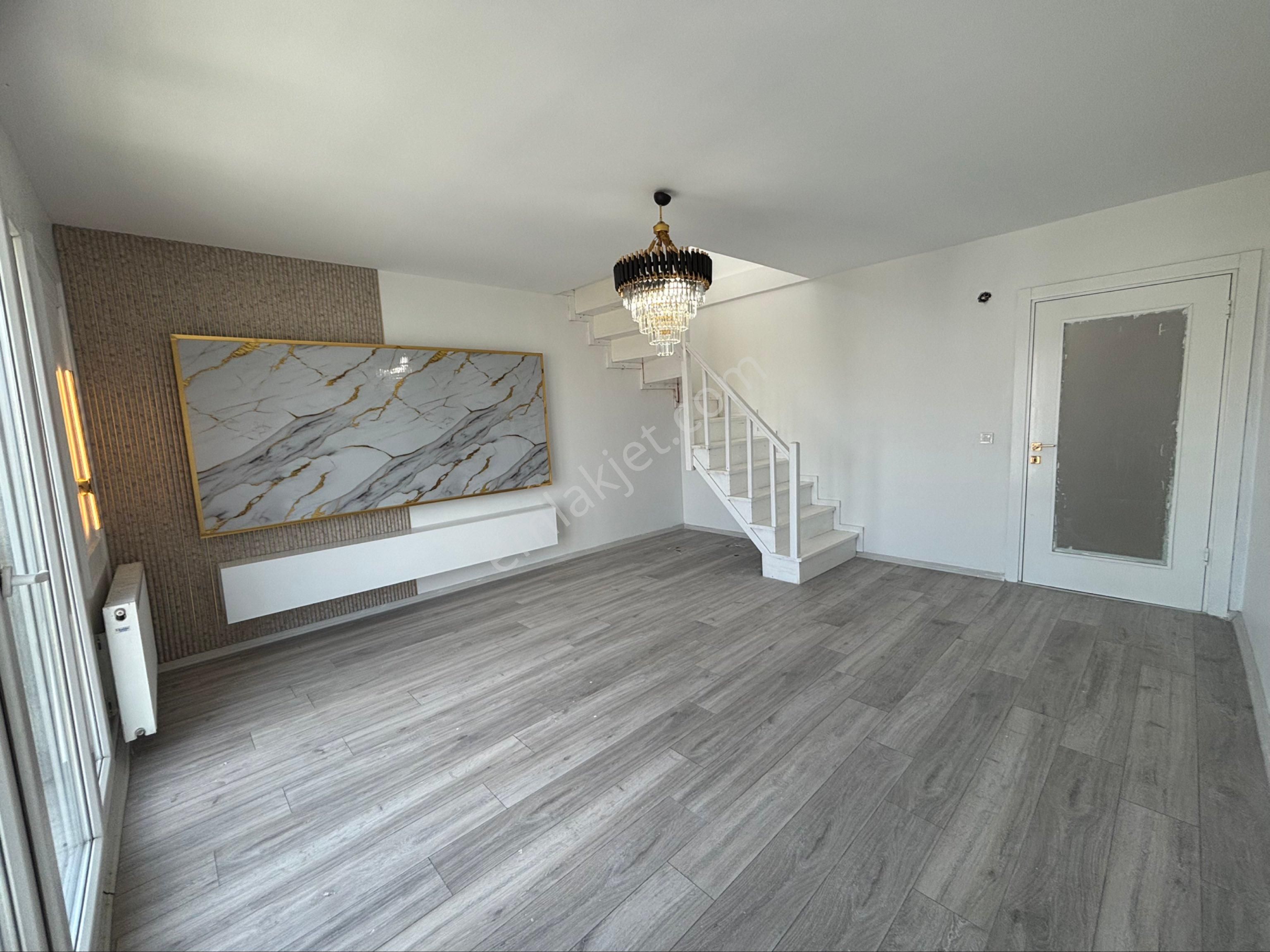 Beylikdüzü Marinada Deniz Mazaralı Yeni Lüks Dubleks 3+1 Daire - Görsel 2