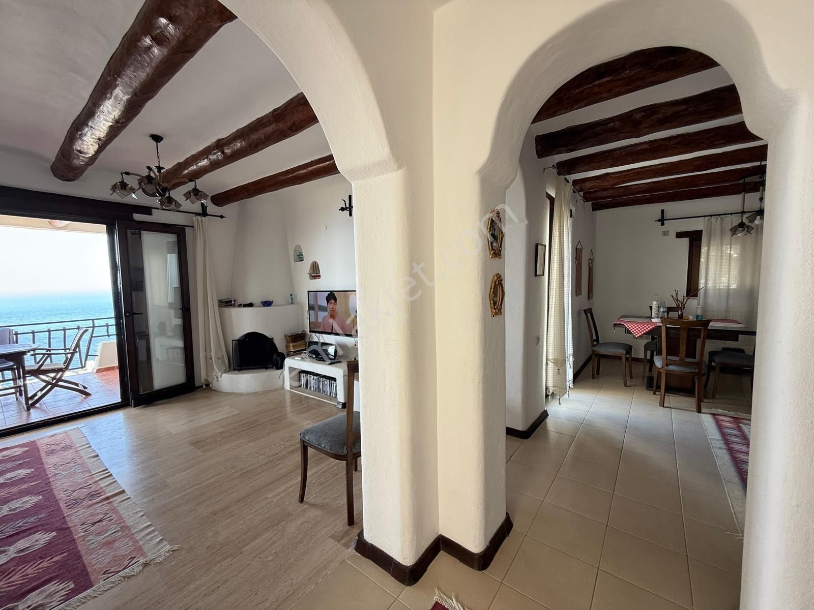 Gümüşlükte Satılık Müstakil Villa 9 Adalar Manzaralı Bahçeli Ev Bulunmaz Konum Fırsat Ev Acill - Görsel 24