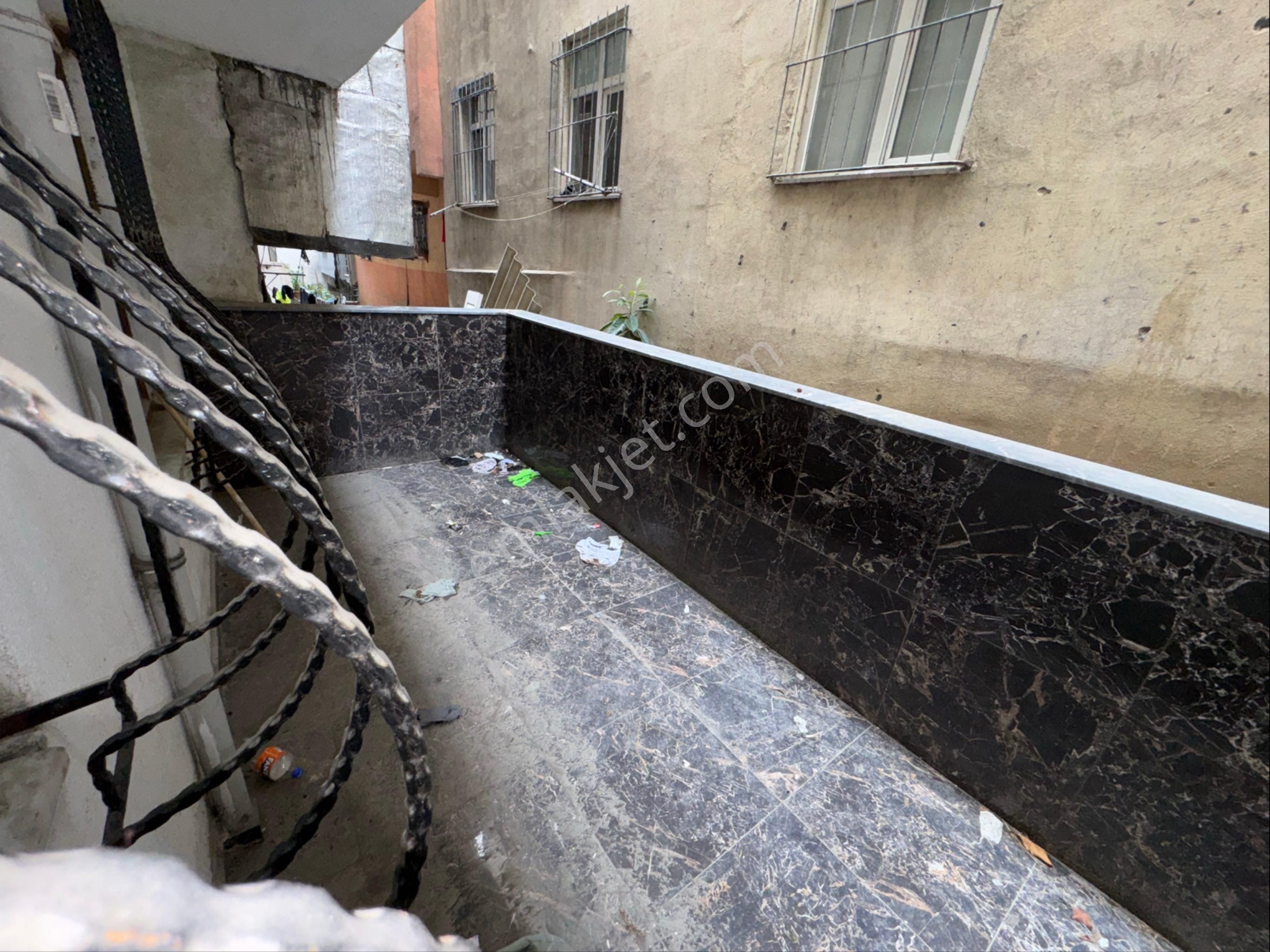 Zaferyapıdan Satılık Yüksekcamlı Bahçekatı Daire 2+1 80m2 2019yapı İstanbul Sultangazi Esentepemahde - Görsel 23