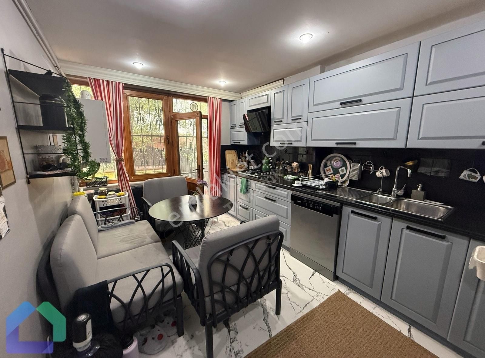 Atakent Ümraniyede 6+3 Bahçeli 4 Katlı Müstakil Ev 260 M² - Görsel 10